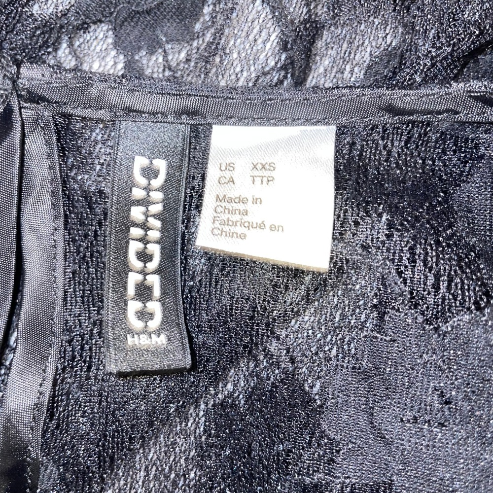 H&M Black Lace Puff Sleeve Top Sheer Romantic Coquette Going Out Blouse - Picture 4 of 7